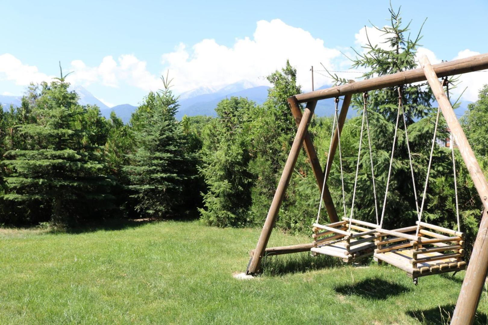 Alpine Lodge Bansko Apartments Bagian luar foto