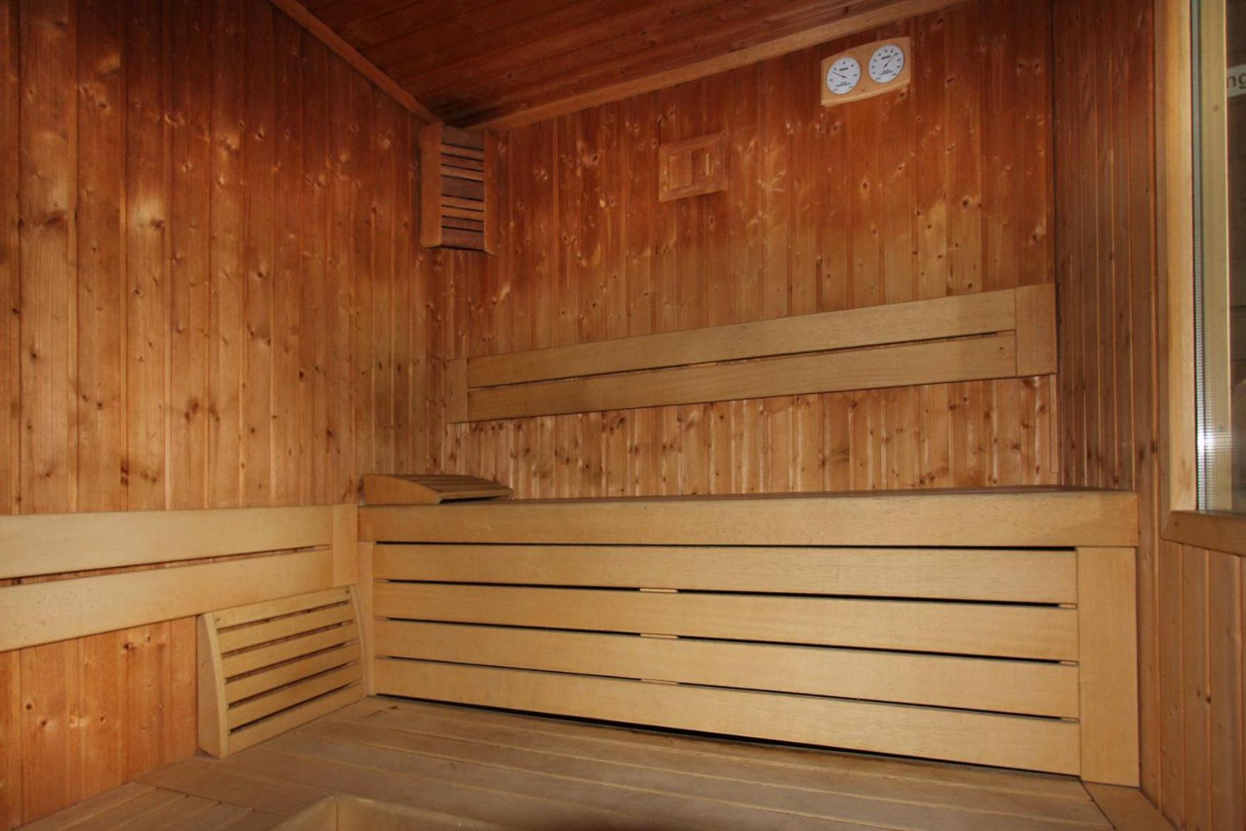 Alpine Lodge Bansko Apartments Bagian luar foto