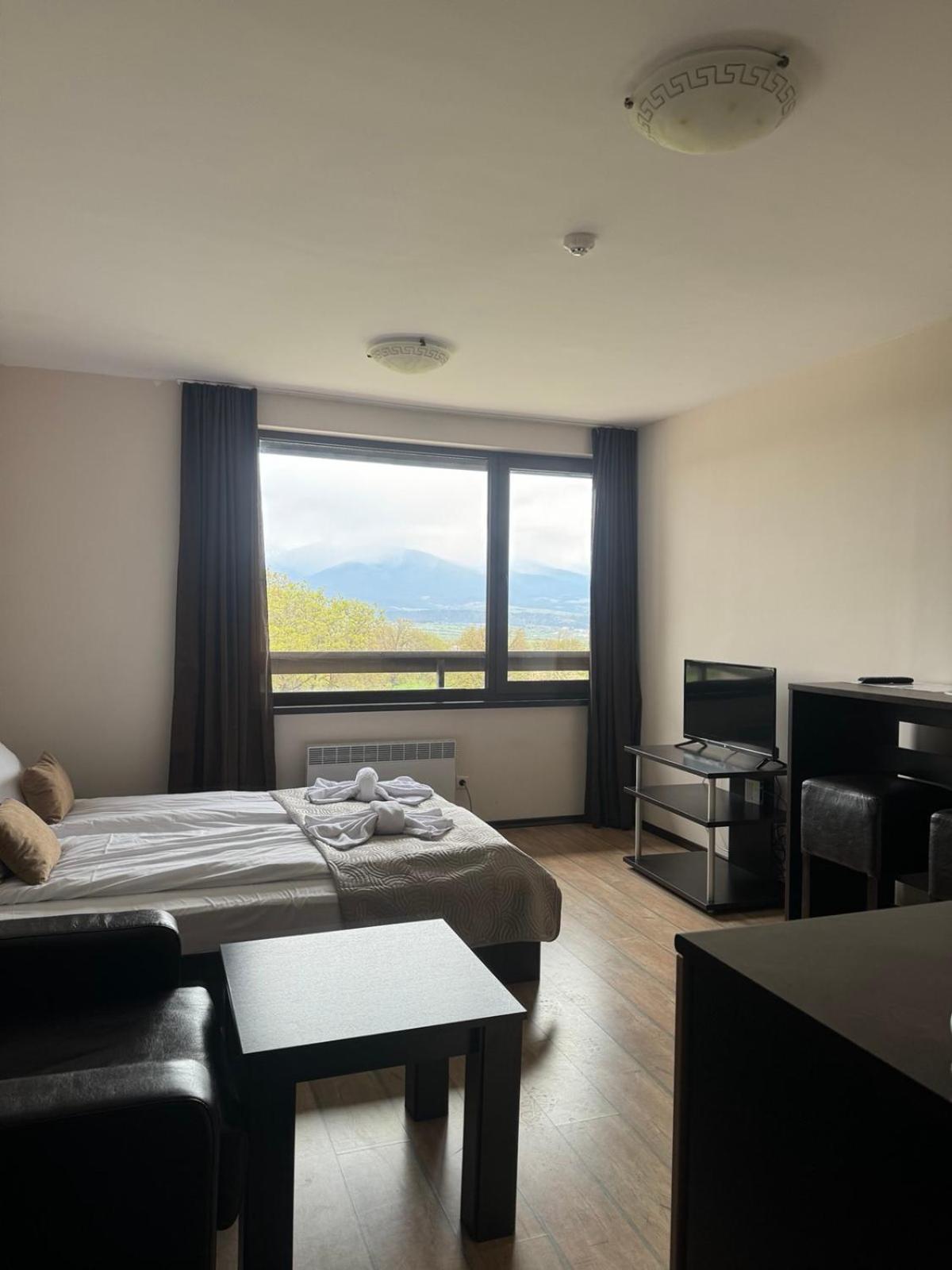 Alpine Lodge Bansko Apartments Bagian luar foto