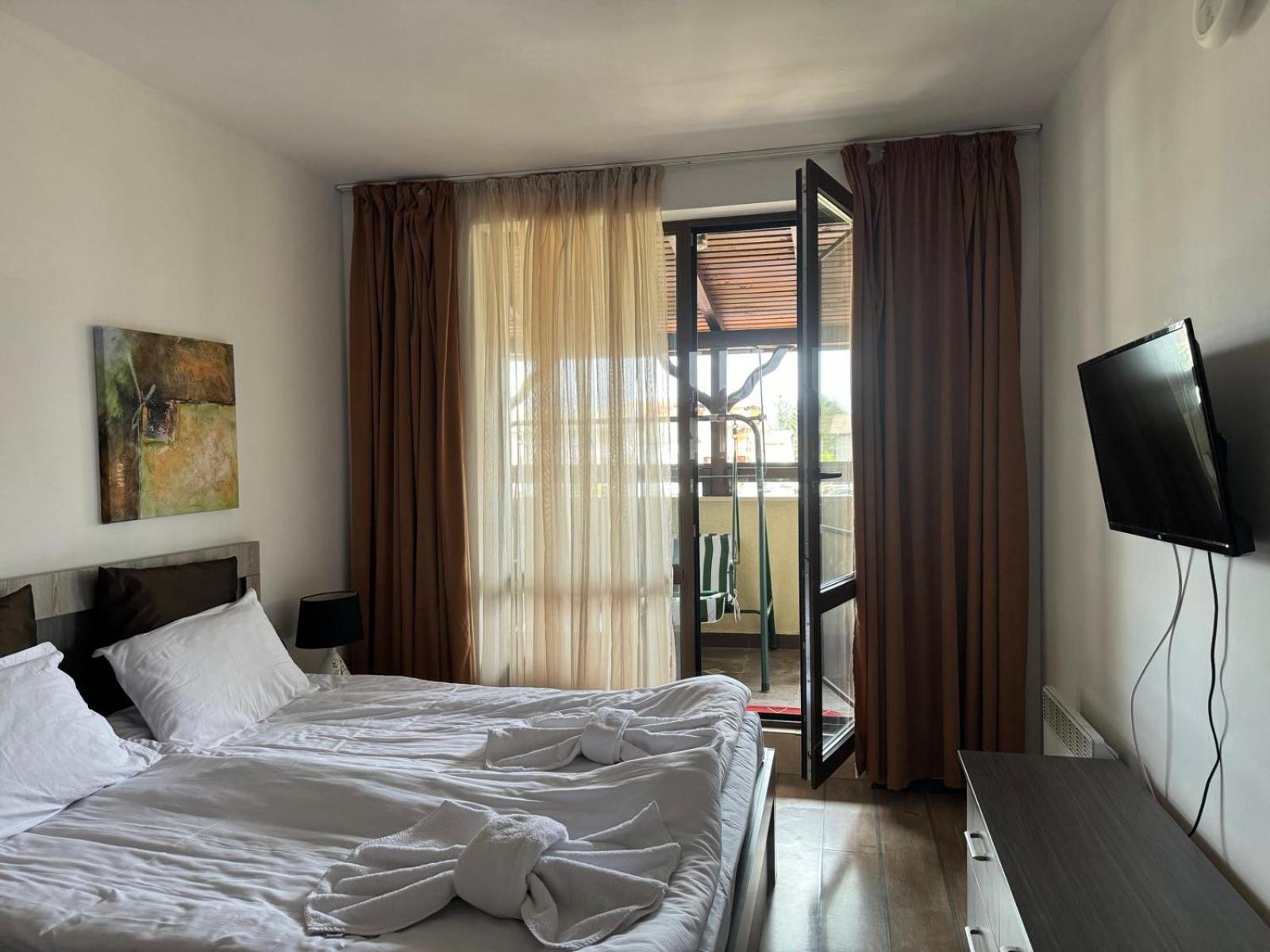 Alpine Lodge Bansko Apartments Bagian luar foto