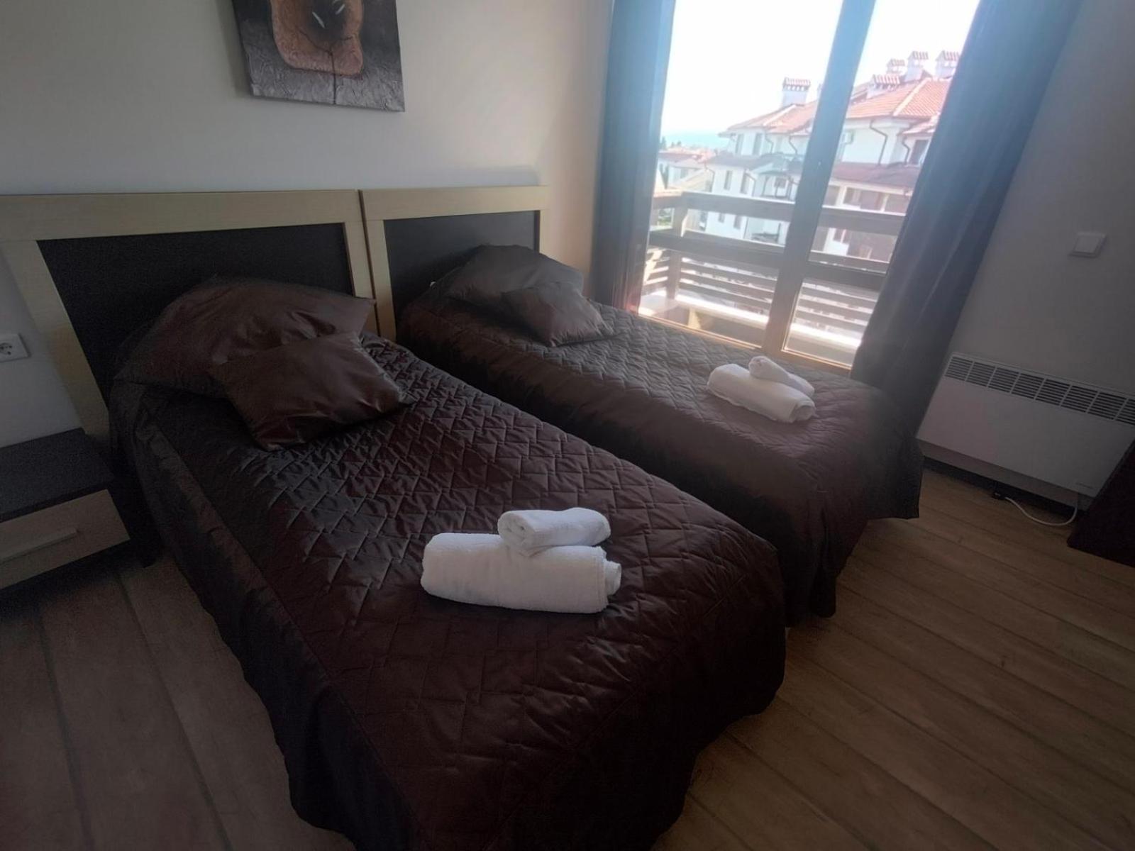Alpine Lodge Bansko Apartments Bagian luar foto