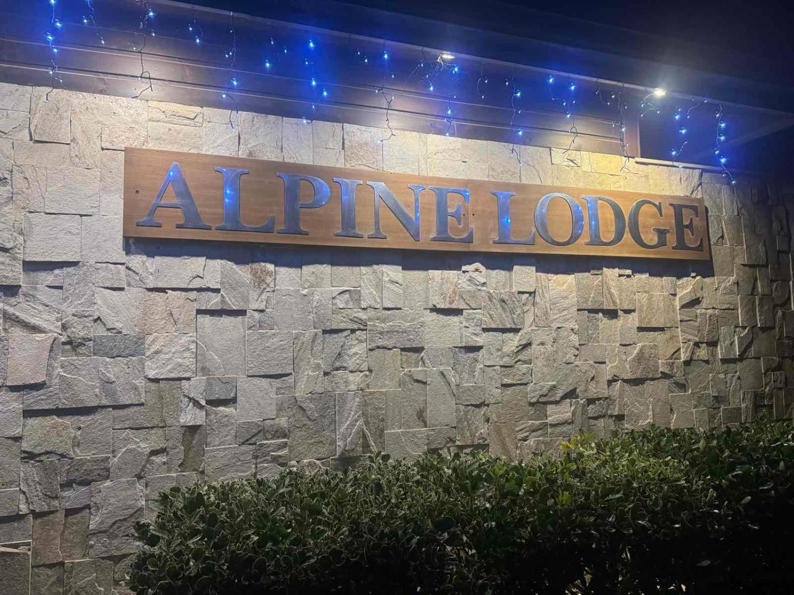 Alpine Lodge Bansko Apartments Bagian luar foto